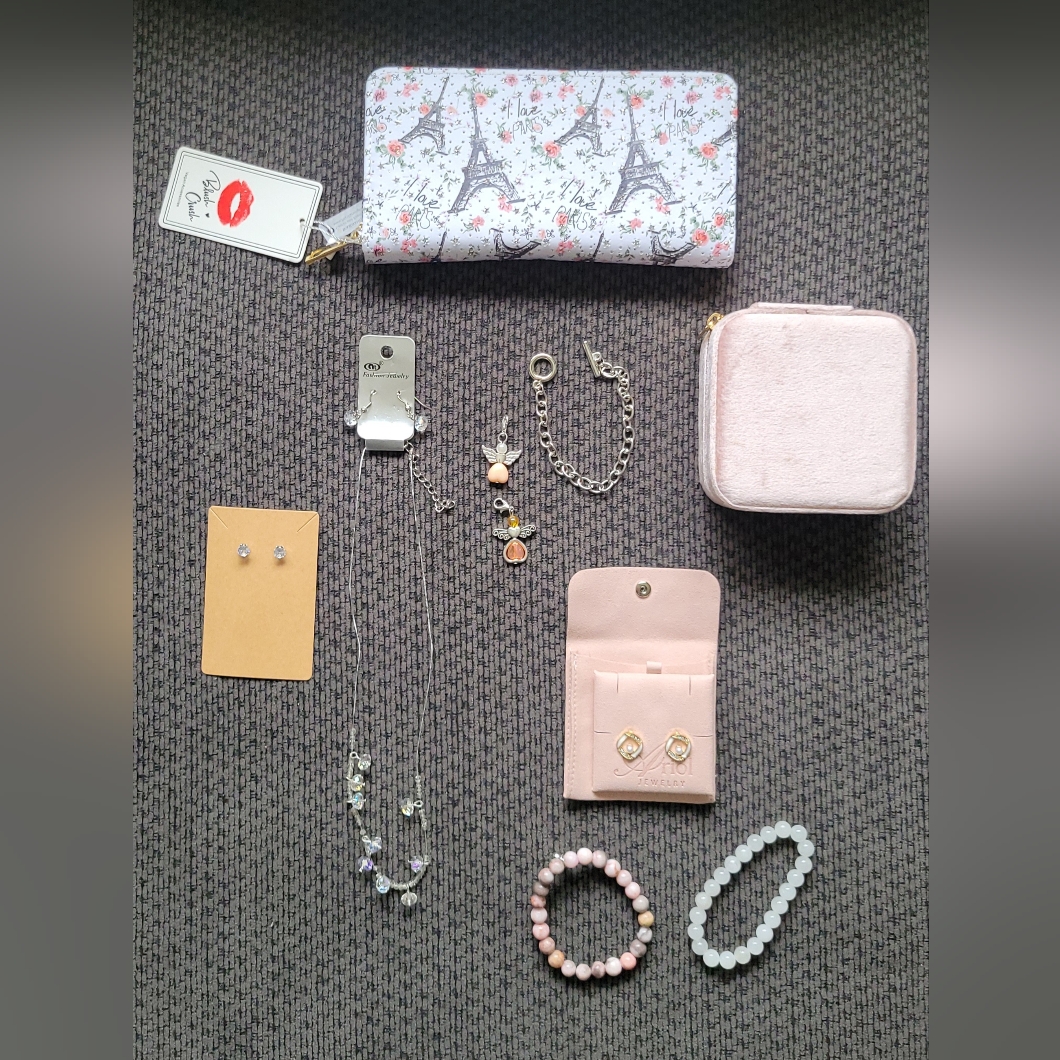 Womens Jewelry  Accessory Bundle With Jewelry Wallet Jewelry Box